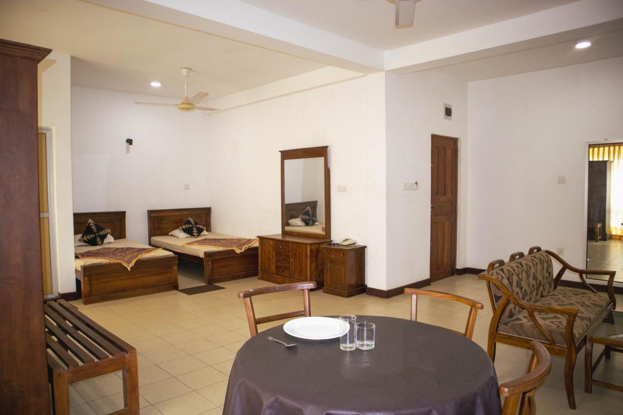 Chamaya Holiday Inn Balangoda Ngoại thất bức ảnh