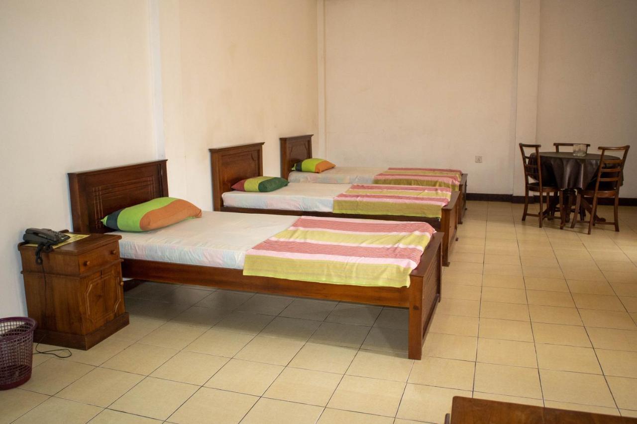 Chamaya Holiday Inn Balangoda Ngoại thất bức ảnh